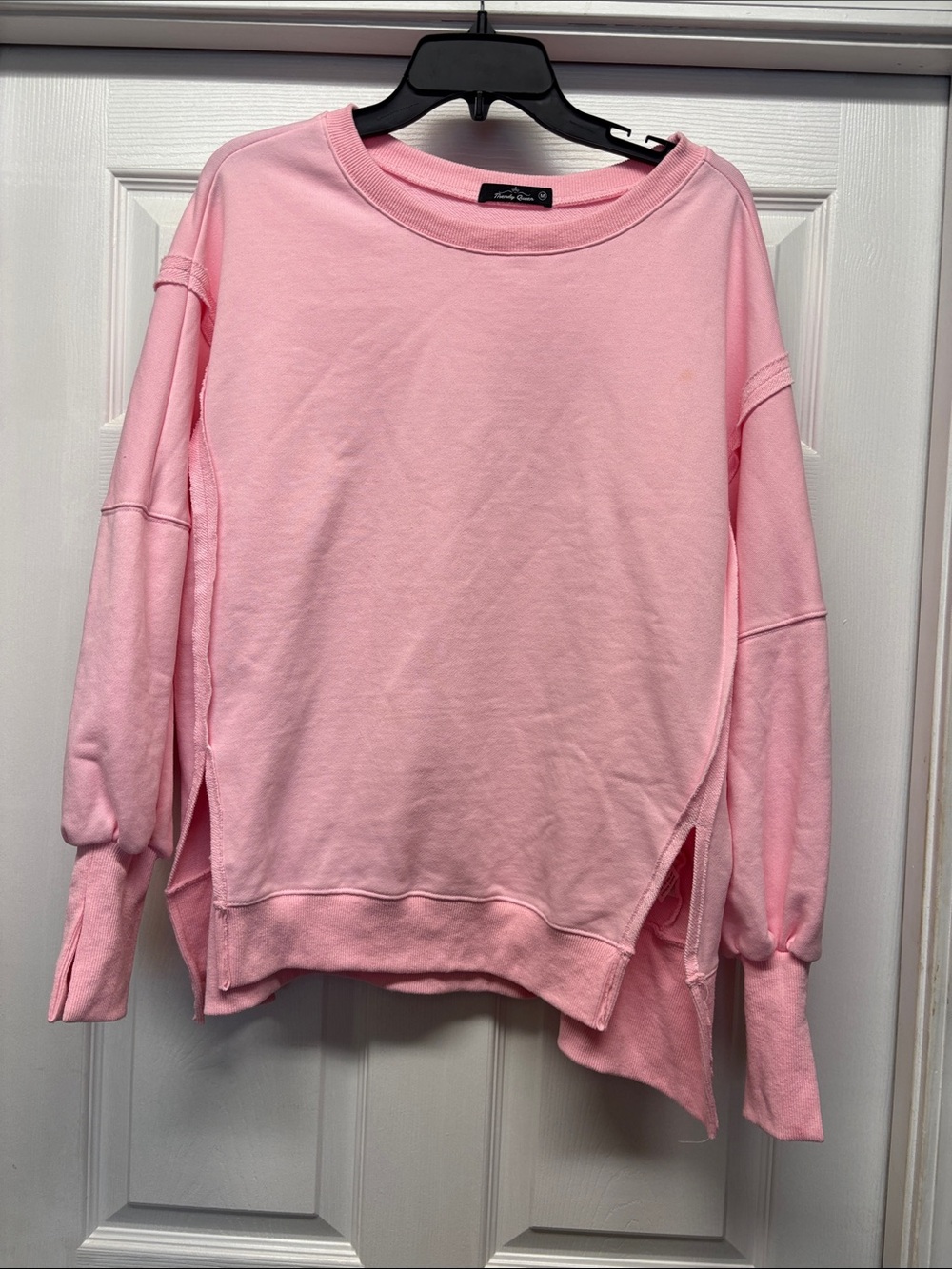 Trendy Queen Relaxed Pink Women's Pullover Sweatshirt side Slits Oversized M